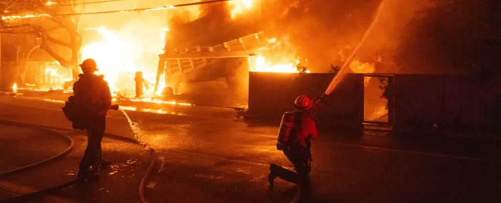 "צליפת שוט במזג האוויר" שתדלק את השריפה בלוס אנג'לס עשוי להפוך אותו ליקר בהיסטוריה